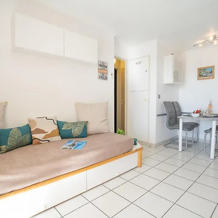 Apartment L'esquinade - F6 015 By Interhome Saint-Raphael (Var)